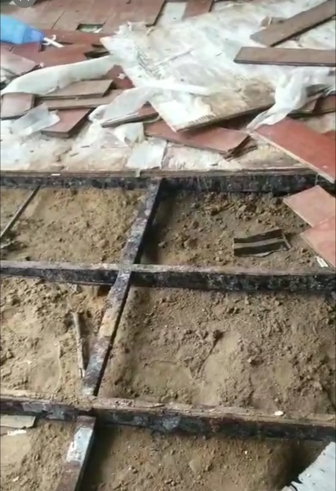 直接放置在土地上的集装箱底面腐蚀