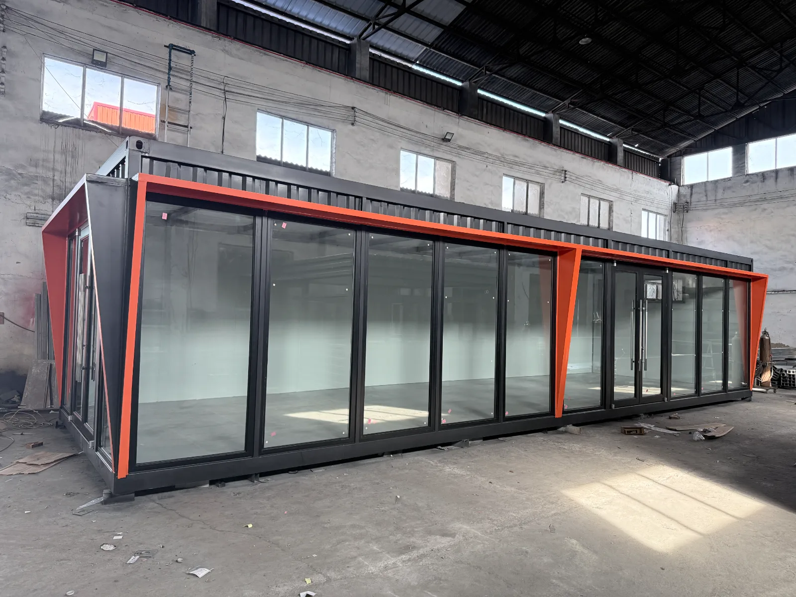 4500*12000*3000mm高,集装箱自营便利店,带橙色造型