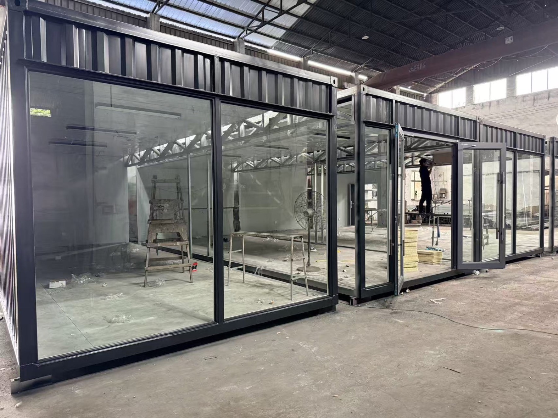 集装箱商铺定制扩建模块工厂预制完成细节