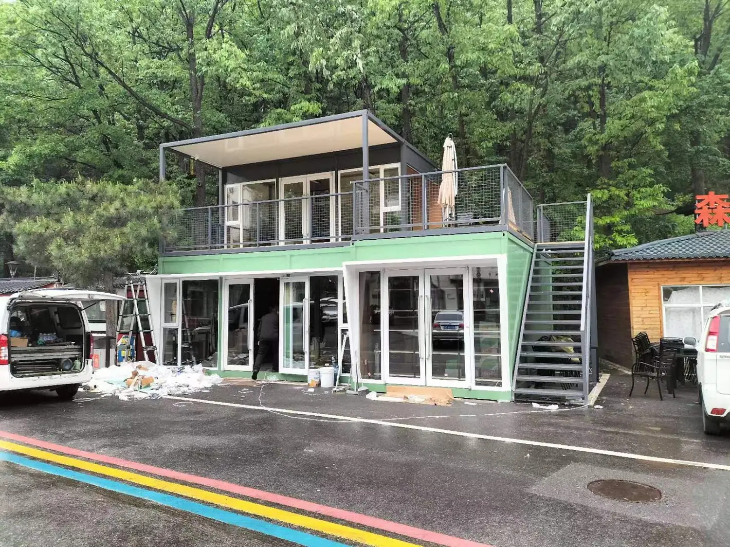 洛阳嵩县天池山景区二层集装箱超市与办公室实景